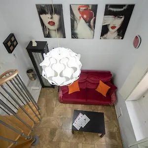 https://apartamento-la-espiral-de-cadiz.hotelsincadiz.net